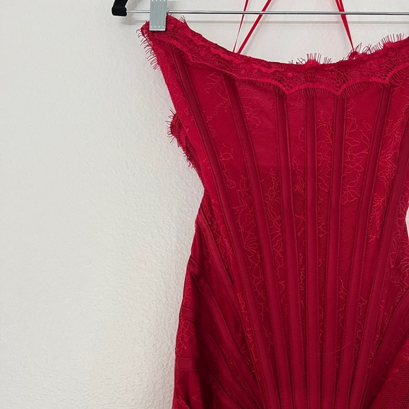 Elegant Red Strapless Mini Corset Lace Dress - Picture 6 of 10